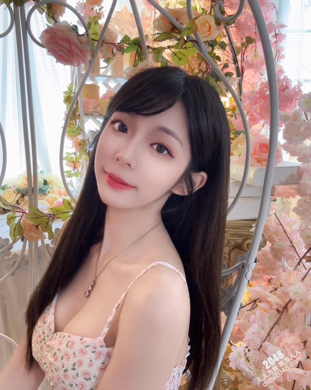 「千緒Tracy」雪白肌袒露誘惑把你給征服  (10P)